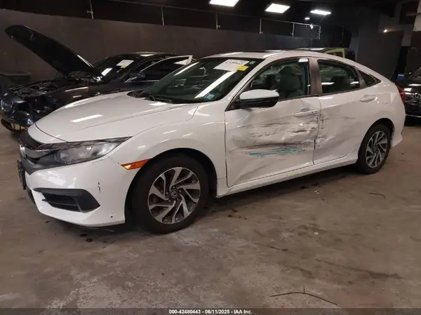 19XFC2F76GE244156 2016 HONDA CIVIC - Image 2