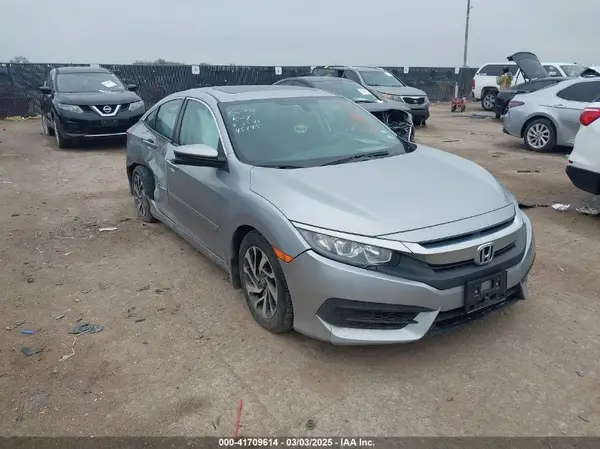 19XFC2F76HE009368 2017 HONDA CIVIC - Image 1