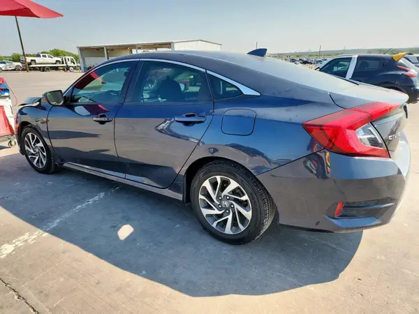 19XFC2F76HE010214 2017 HONDA CIVIC - Image 2