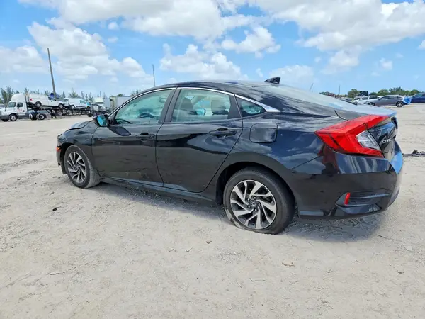 19XFC2F76HE015820 2017 HONDA CIVIC - Image 2