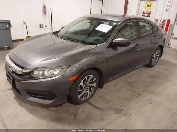19XFC2F76HE060403 2017 HONDA CIVIC - Image 2