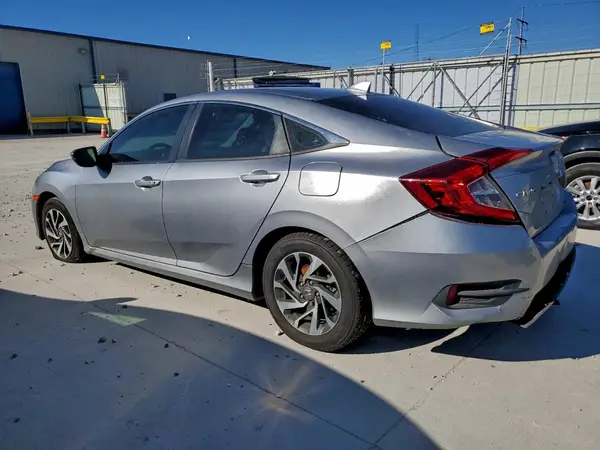 19XFC2F76HE067075 2017 HONDA CIVIC - Image 2