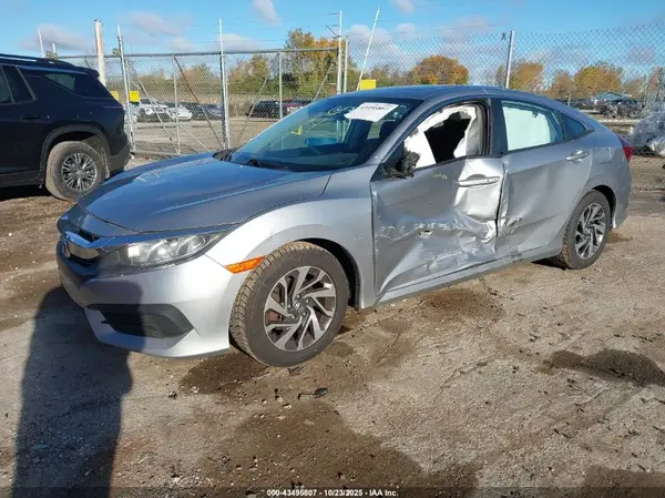 19XFC2F76HE080876 2017 HONDA CIVIC - Image 2