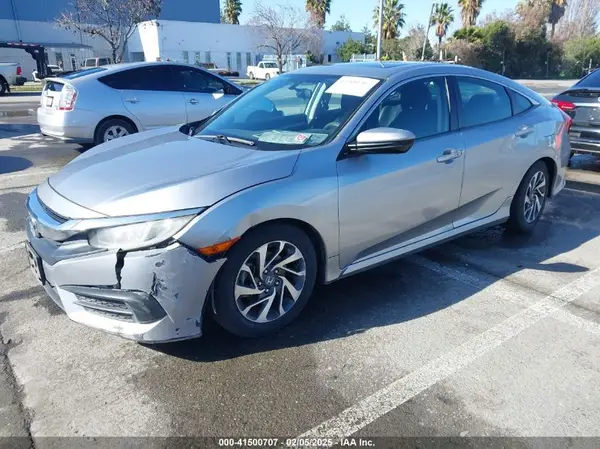 19XFC2F76HE200756 2017 HONDA CIVIC - Image 2