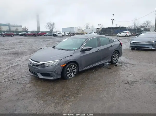 19XFC2F76HE204726 2017 HONDA CIVIC - Image 2
