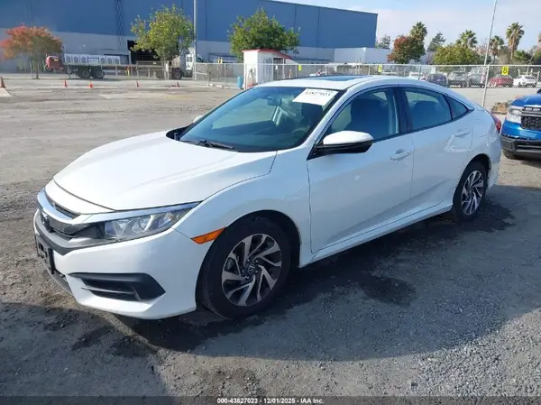19XFC2F76HE213068 2017 HONDA CIVIC - Image 2
