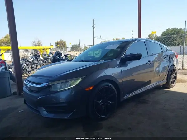 19XFC2F76HE215953 2017 HONDA CIVIC - Image 2