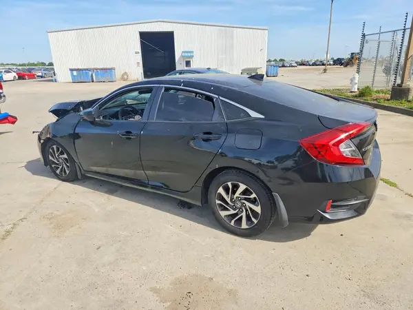 19XFC2F76HE219484 2017 HONDA CIVIC - Image 2