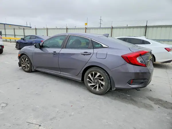 19XFC2F76JE006296 2018 HONDA CIVIC - Image 2