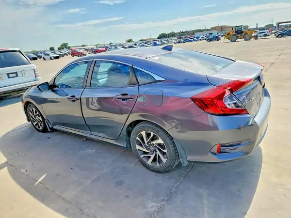 19XFC2F76JE009148 2018 HONDA CIVIC - Image 2