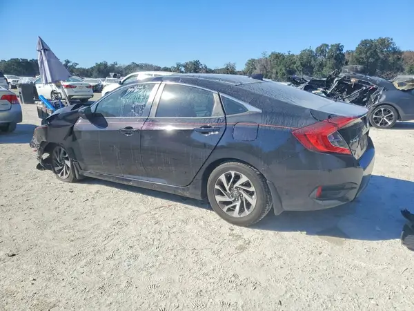19XFC2F76JE010915 2018 HONDA CIVIC - Image 2