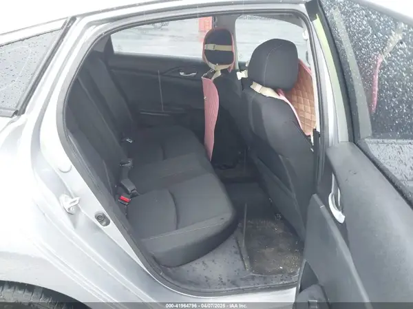 19XFC2F76JE013880 2018 HONDA CIVIC - Image 8