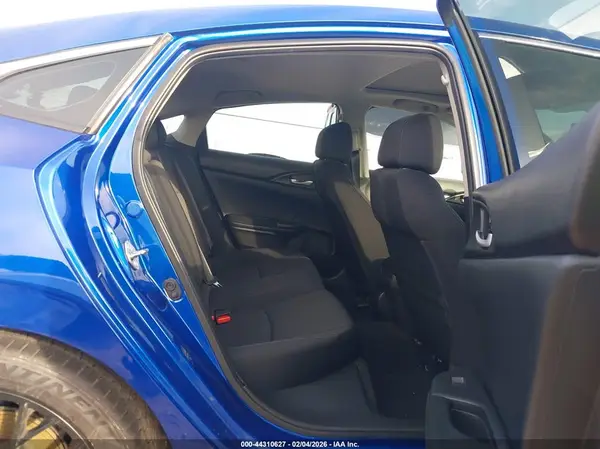 19XFC2F76JE016147 2018 HONDA CIVIC - Image 8