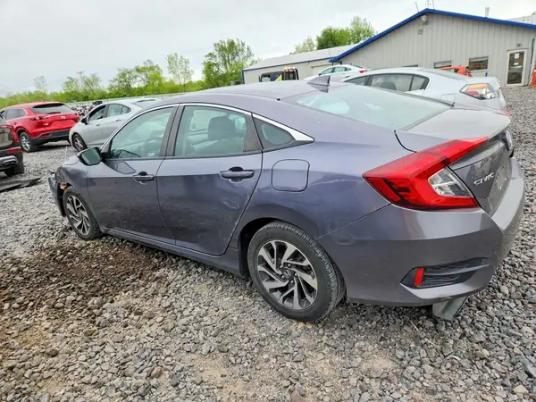 19XFC2F76JE016178 2018 HONDA CIVIC - Image 2