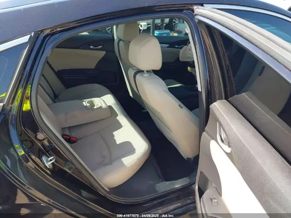 19XFC2F76JE022336 2018 HONDA CIVIC - Image 8