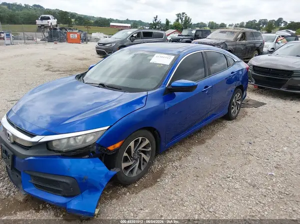 19XFC2F76JE023020 2018 HONDA CIVIC - Image 2