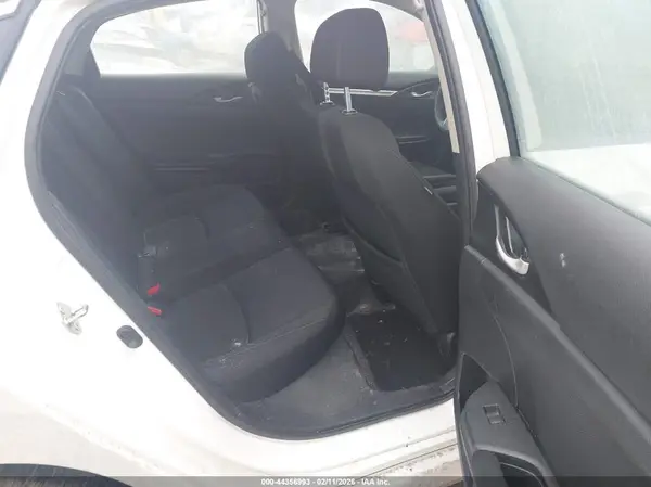 19XFC2F76JE025530 2018 HONDA CIVIC - Image 8
