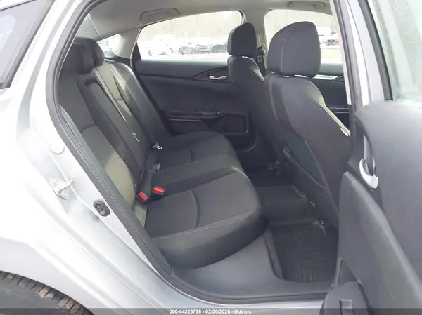 19XFC2F76JE027486 2018 HONDA CIVIC - Image 8