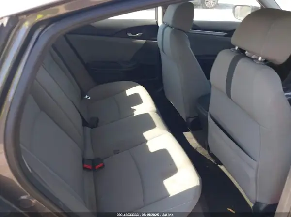 19XFC2F76JE027553 2018 HONDA CIVIC - Image 8