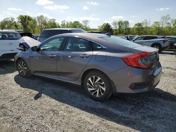 19XFC2F76JE027598 2018 HONDA CIVIC - Image 2