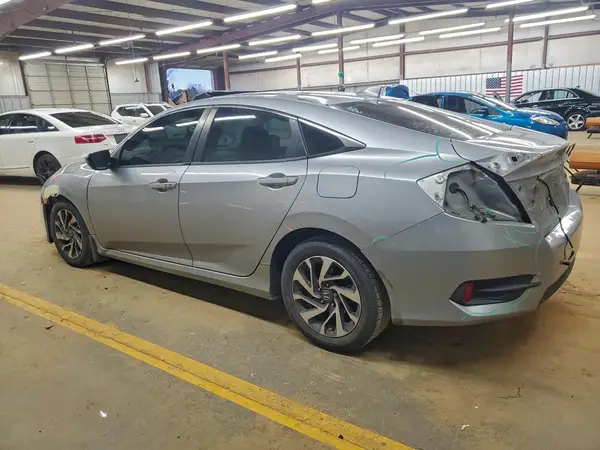 19XFC2F76JE029660 2018 HONDA CIVIC - Image 2