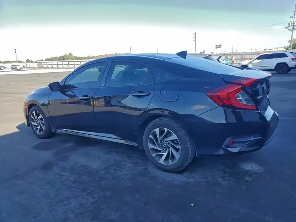 19XFC2F76JE030128 2018 HONDA CIVIC - Image 2