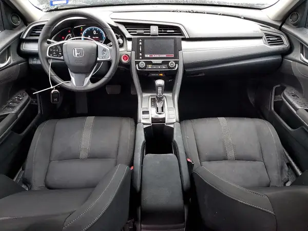 19XFC2F76JE031263 2018 HONDA CIVIC - Image 8