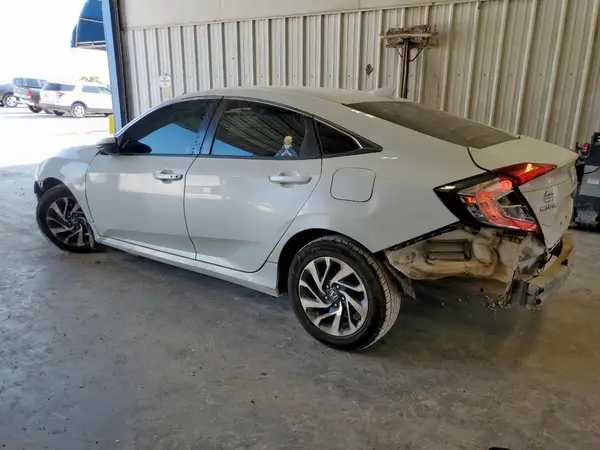 19XFC2F76JE033613 2018 HONDA CIVIC - Image 2