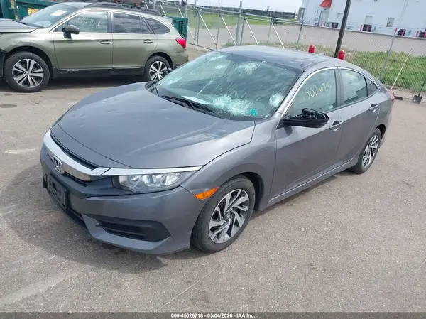19XFC2F76JE036494 2018 HONDA CIVIC - Image 2