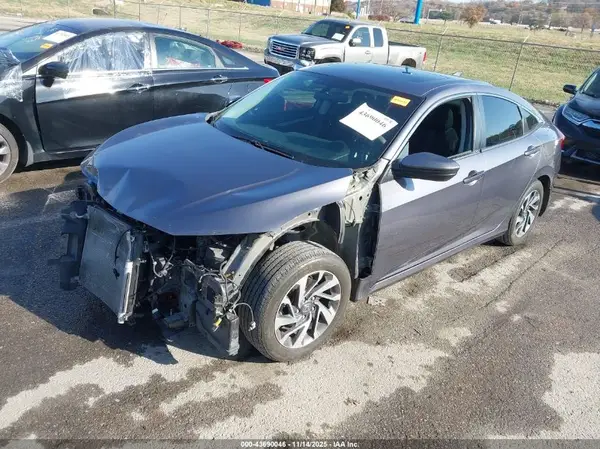 19XFC2F76JE036835 2018 HONDA CIVIC - Image 2