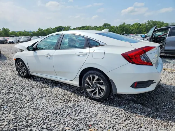 19XFC2F76JE036902 2018 HONDA CIVIC - Image 2