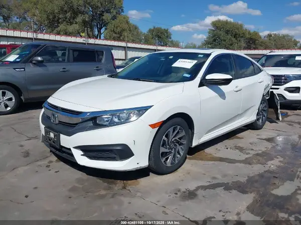 19XFC2F76JE038925 2018 HONDA CIVIC - Image 2