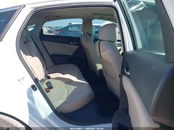 19XFC2F76JE039928 2018 HONDA CIVIC - Image 8
