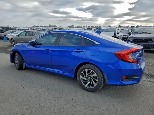 19XFC2F76JE043994 2018 HONDA CIVIC - Image 2