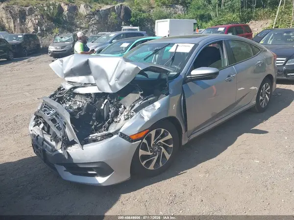 19XFC2F76JE200603 2018 HONDA CIVIC - Image 2