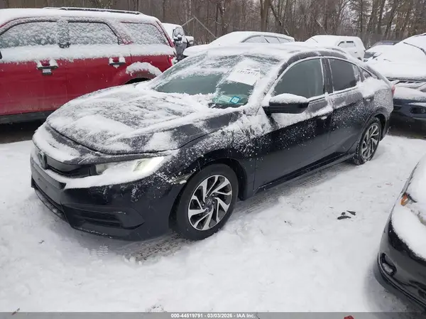19XFC2F76JE200939 2018 HONDA CIVIC - Image 2