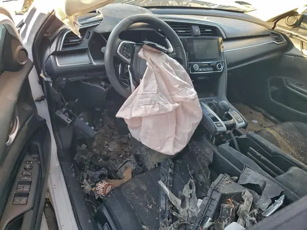 19XFC2F76JE201329 2018 HONDA CIVIC - Image 8