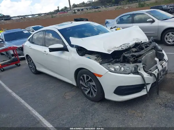 19XFC2F76JE206191 2018 HONDA CIVIC - Image 1