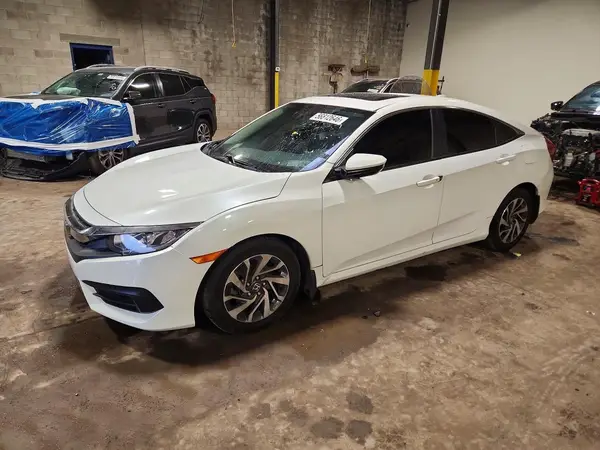19XFC2F76JE207227 2018 HONDA CIVIC - Image 1