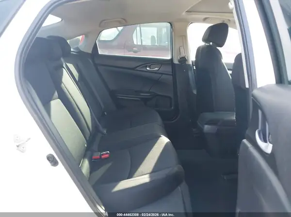 19XFC2F76JE207308 2018 HONDA CIVIC - Image 8