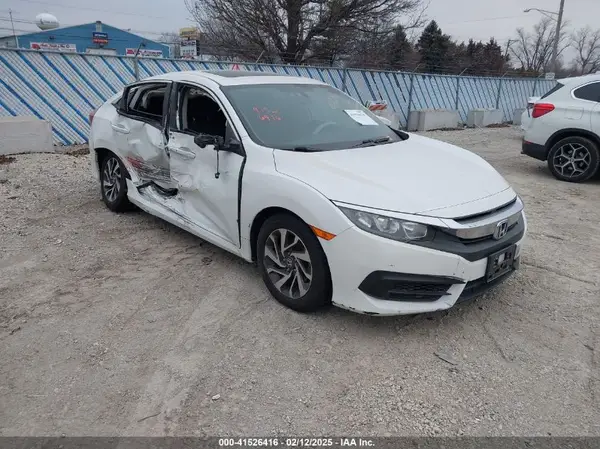 19XFC2F76JE207843 2018 HONDA CIVIC - Image 1