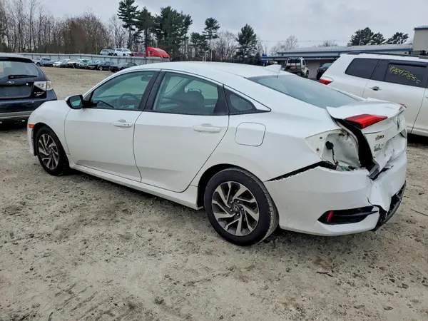19XFC2F76JE207860 2018 HONDA CIVIC - Image 2