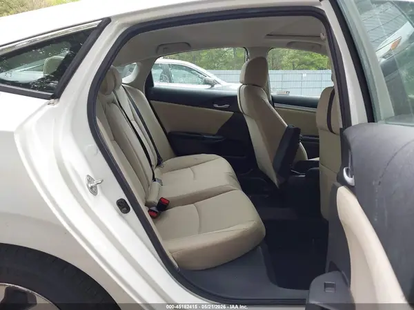 19XFC2F76JE208281 2018 HONDA CIVIC - Image 8
