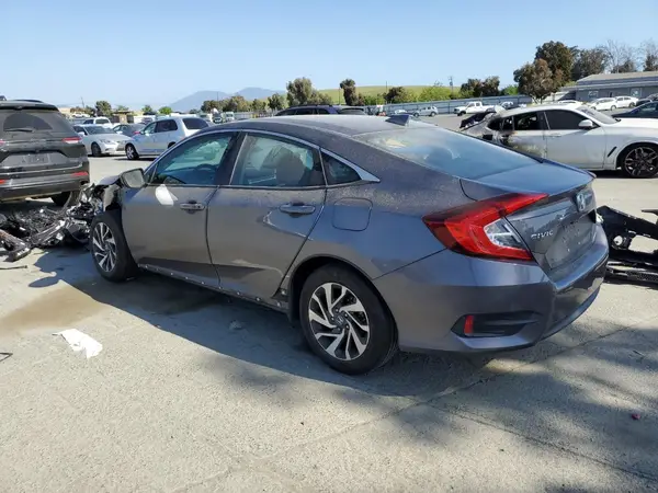 19XFC2F76JE209561 2018 HONDA CIVIC - Image 2