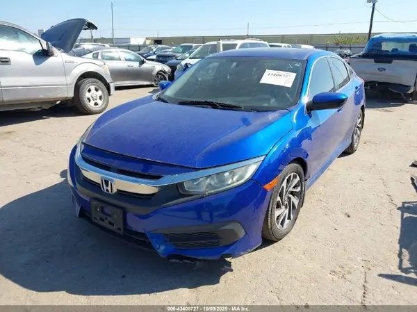 19XFC2F77GE014545 2016 HONDA CIVIC - Image 2