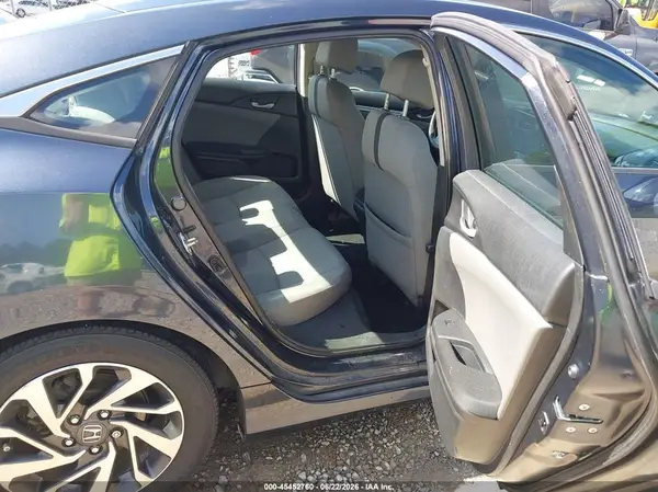 19XFC2F77GE020779 2016 HONDA CIVIC - Image 8