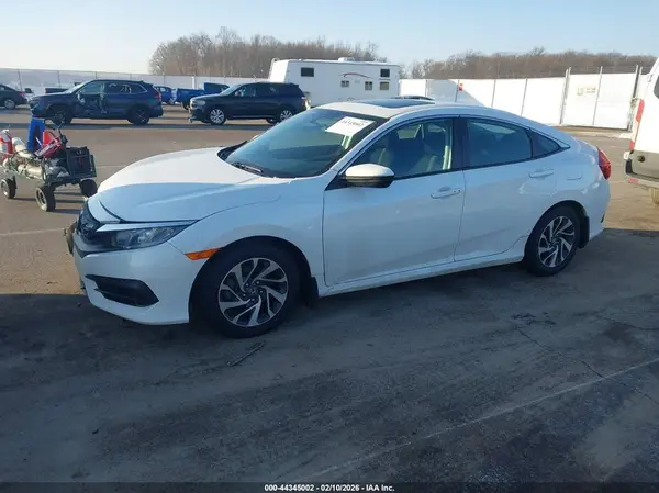 19XFC2F77GE025545 2016 HONDA CIVIC - Image 2