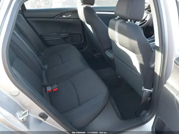 19XFC2F77GE032950 2016 HONDA CIVIC - Image 8
