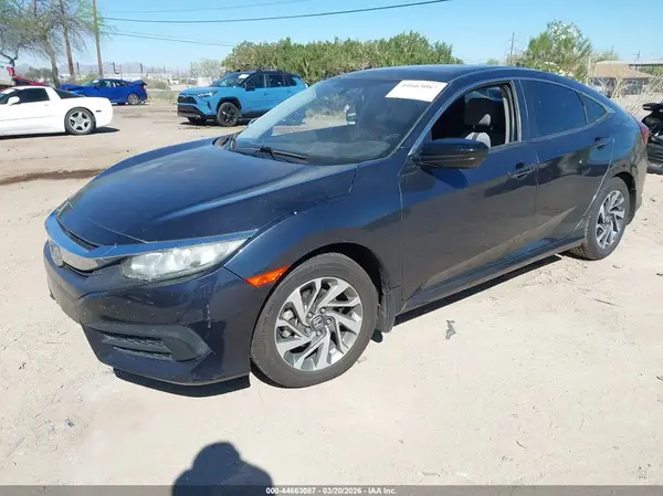 19XFC2F77GE081582 2016 HONDA CIVIC - Image 2
