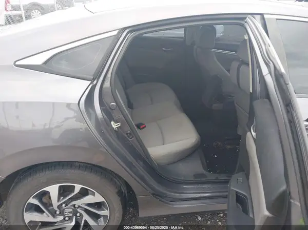 19XFC2F77GE081971 2016 HONDA CIVIC - Image 8
